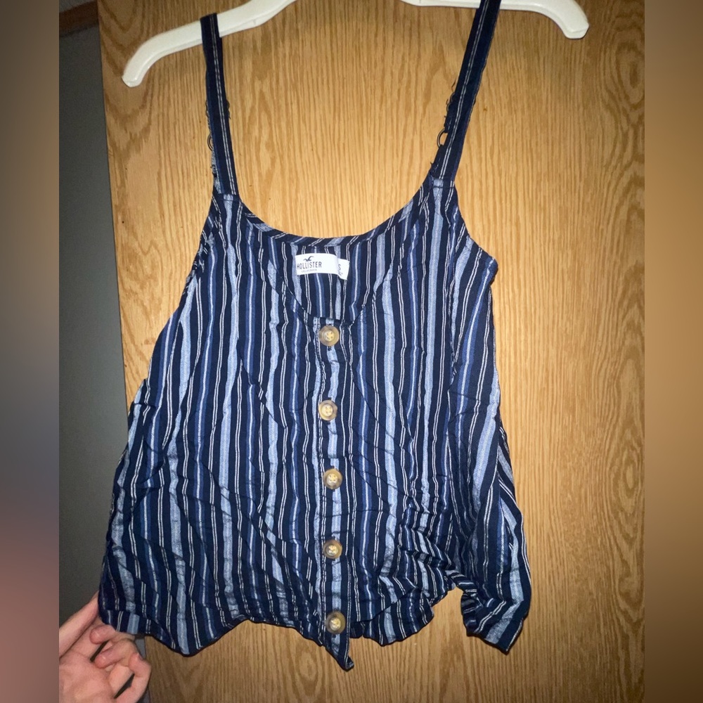 Hollister tank